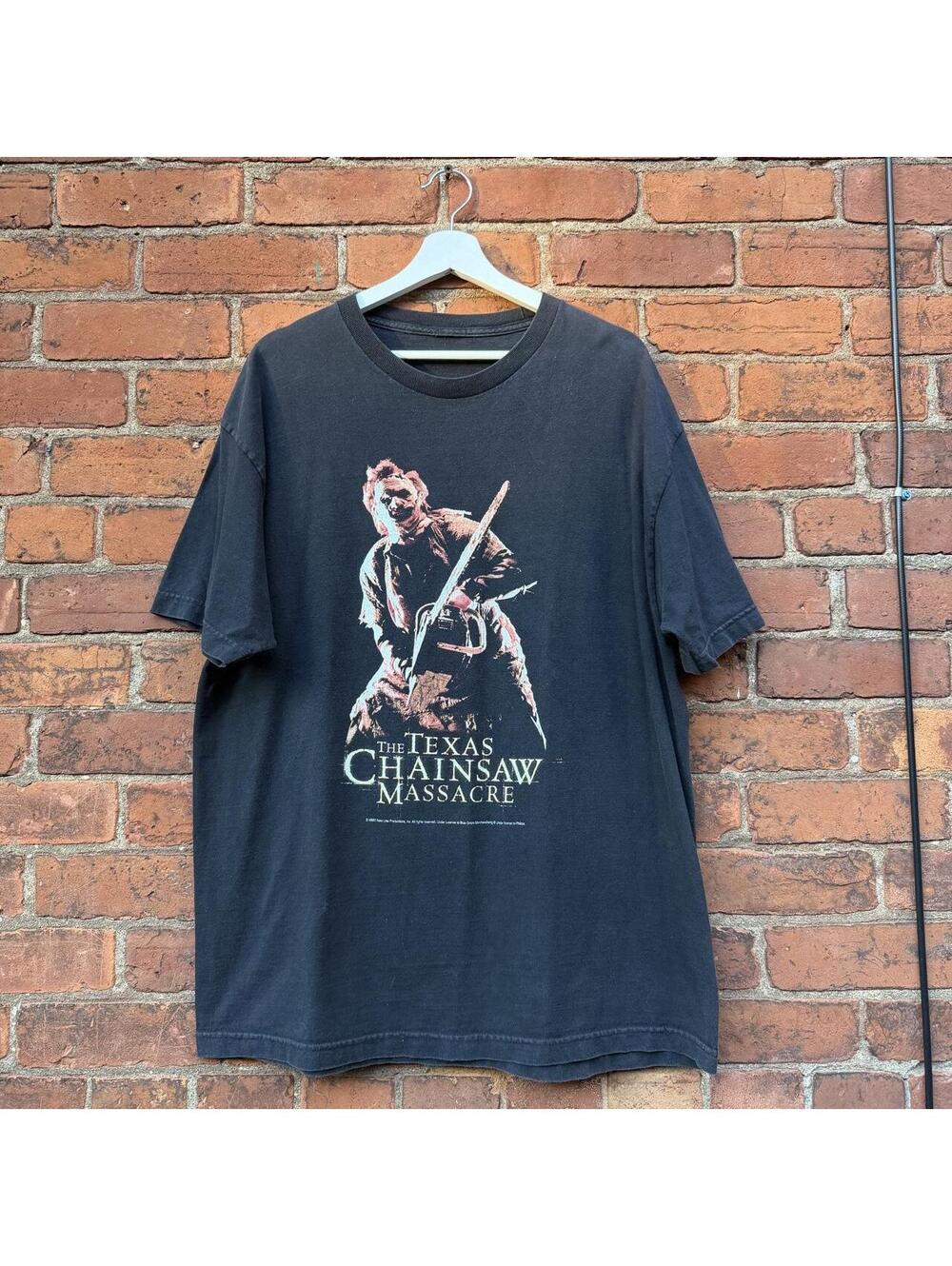 vintage the Texas chainsaw massacre t shirt 00s XL
